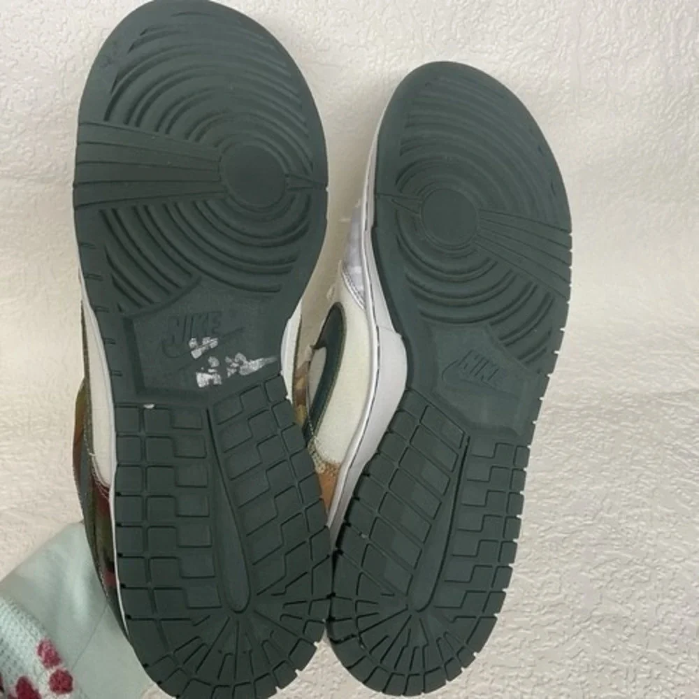 Nike‎ Dunk Low SE Sail Multi Camo Lace Up Sneakers Men 11 Vietnam Fabric/Leather